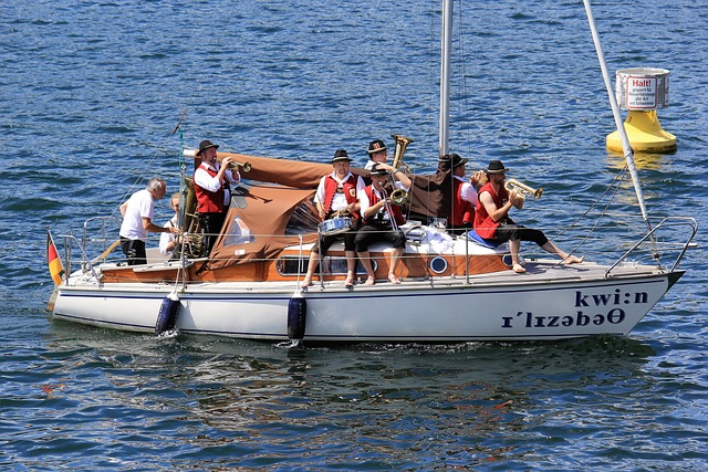 励更多孩子 励更多孩子